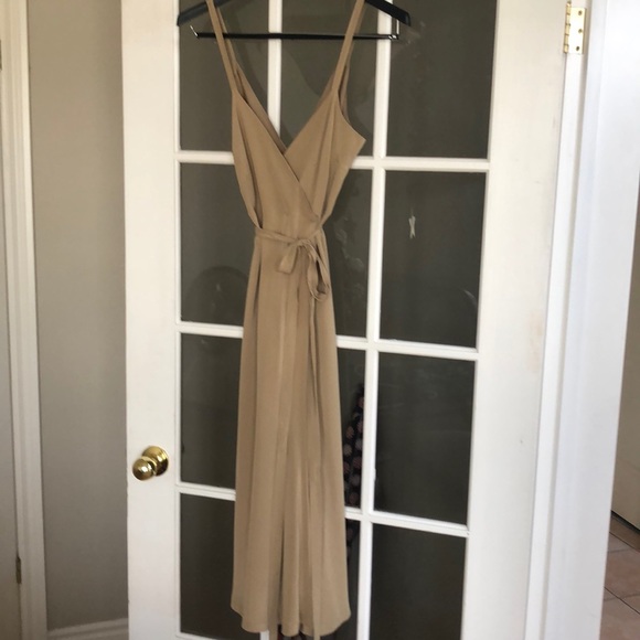 Banana Republic Dresses & Skirts - 👗 Banana Republic silk dress